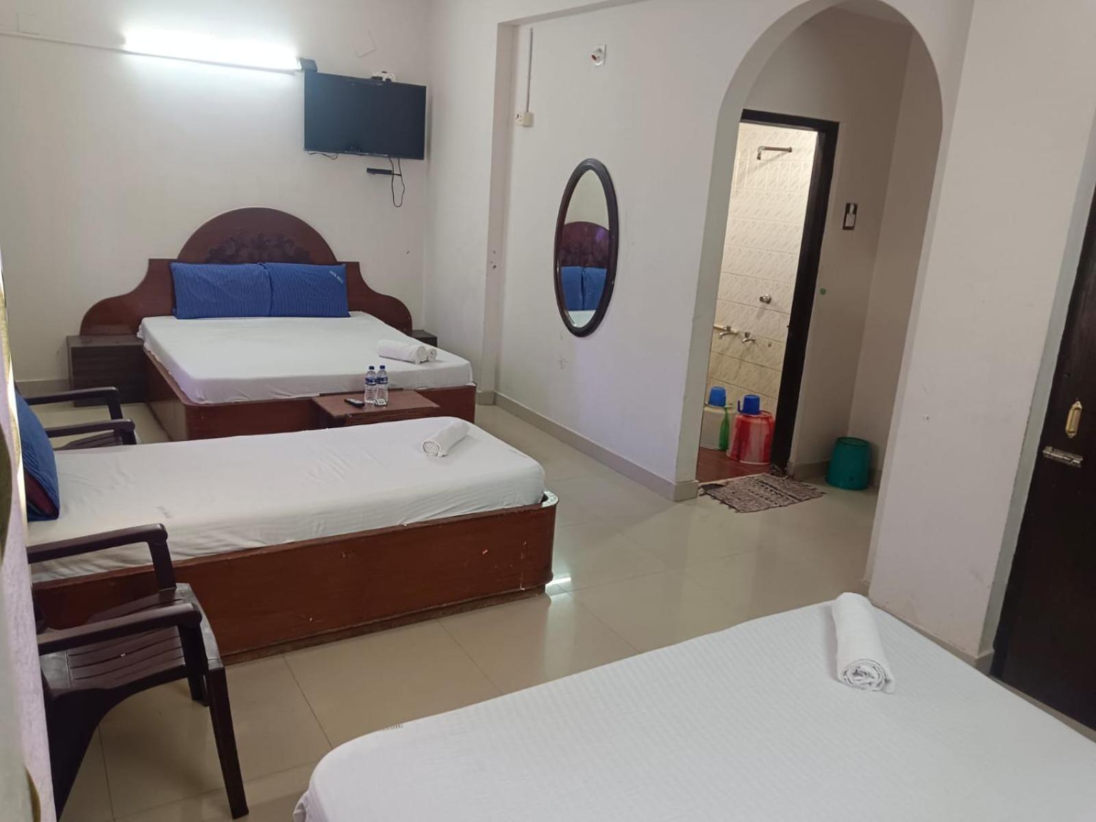 Sree Balaji Hotel - Lodge Kanyakumari Exteriör bild